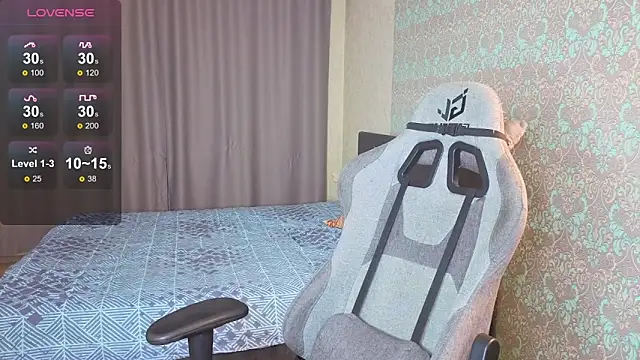 Snapshot of magic_shy_ chatting on November 9, 12:58 am magic shy online show from November 9, 12:58 am