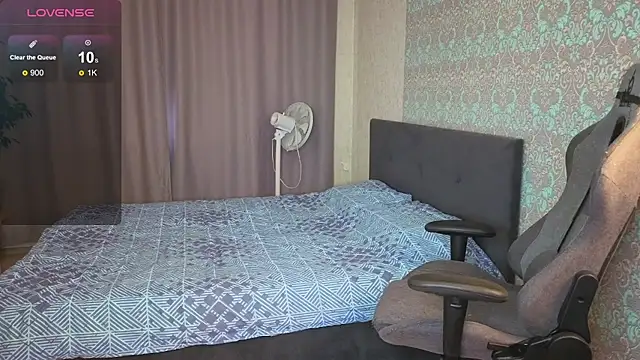 Snapshot of magic_shy_ chatting on November 2, 1:54 am magic shy online show from November 2, 1:54 am