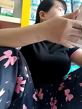 Snapshot of _Babyrose_ chatting on September 11, 2:00 am Babyrose online show from September 11, 2:00 am