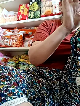 Snapshot of _Babyrose_ chatting on October 6, 2:35 am Babyrose online show from October 6, 2:35 am