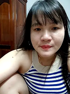 Snapshot of _Babyrose_ chatting on October 27, 3:35 pm Babyrose online show from October 27, 3:35 pm