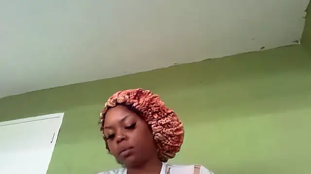 Liaprettygirl online show from March 16, 8:55 pm