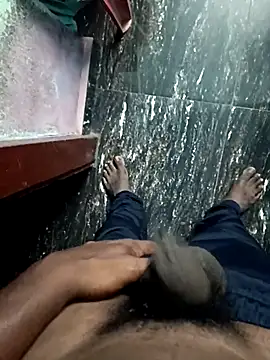 Snapshot of dolphiinn chatting on November 21, 12:20 am dolphiinn online show from November 21, 12:20 am