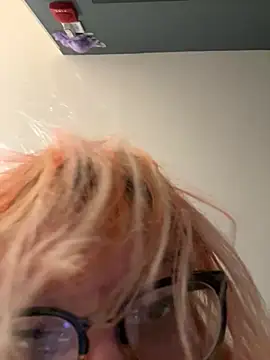 h8lexi online show from June 16, 5:13 pm