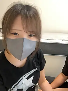 Snapshot of reon_reonreon chatting on October 1, 5:01 am reon reonreon online show from October 1, 5:01 am