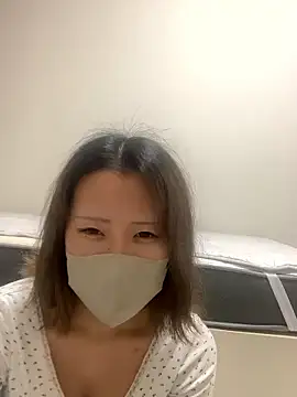 Snapshot of reon_reonreon chatting on November 6, 6:17 am reon reonreon online show from November 6, 6:17 am