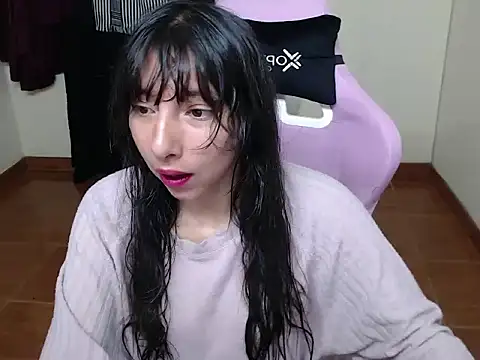 Snapshot of ScarlettShirahoshi chatting on November 16, 8:35 pm ScarlettShirahoshi online show from November 16, 8:35 pm