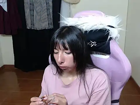 Snapshot of ScarlettShirahoshi chatting on November 24, 8:20 pm ScarlettShirahoshi online show from November 24, 8:20 pm