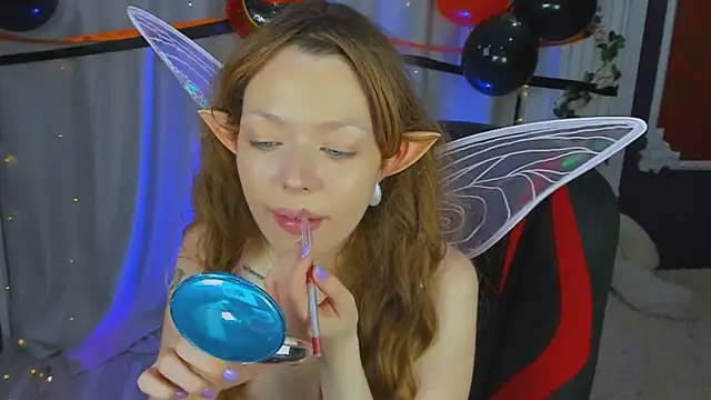 Lunar Lily online show from October 25, 7:07 am