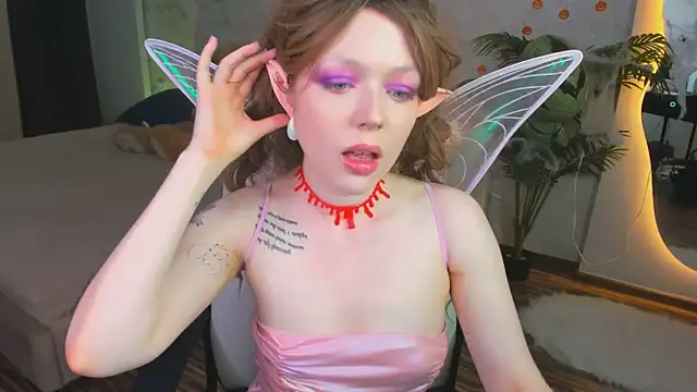 Lunar Lily online show from October 29, 6:23 am