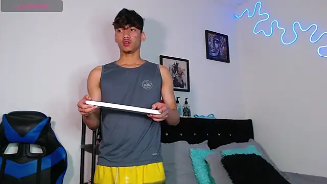 Snapshot of Gael_Jones chatting on October 24, 4:55 am Gael Jones online show from October 24, 4:55 am