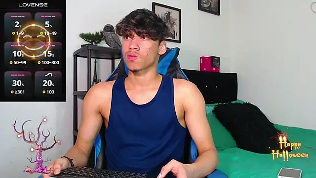 Snapshot of Gael_Jones chatting on November 2, 2:22 pm Gael Jones online show from November 2, 2:22 pm