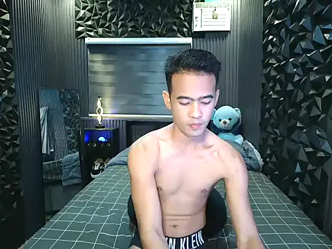 xx topless online show from February 6, 9:27 am