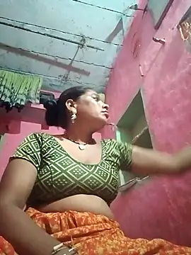 Snapshot of sanjna_sharmaa chatting on September 27, 3:18 pm sanjna sharmaa online show from September 27, 3:18 pm