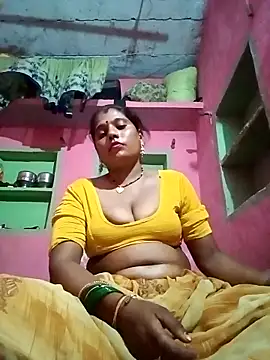 Snapshot of sanjna_sharmaa chatting on September 10, 3:11 pm sanjna sharmaa online show from September 10, 3:11 pm