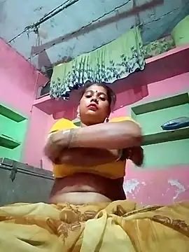 Snapshot of sanjna_sharmaa chatting on September 8, 3:33 pm sanjna sharmaa online show from September 8, 3:33 pm