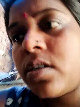 Hot-Show2 online show from April 11, 7:45 am