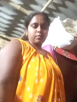 Hot-Show2 online show from April 14, 4:34 pm