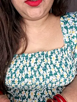 indian-hotmilfs online show from April 21, 7:42 pm