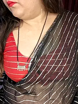 indian-hotmilfs online show from April 23, 7:26 pm