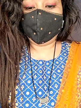 indian-hotmilfs online show from April 12, 7:17 pm