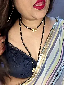 indian-hotmilfs online show from October 11, 6:09 pm