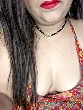 indian-hotmilfs online show from November 9, 8:13 pm