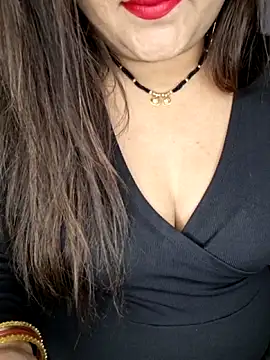 indian-hotmilfs online show from November 7, 6:45 pm