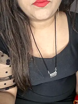 indian-hotmilfs online show from January 6, 6:45 pm