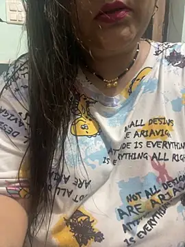 indian-hotmilfs online show from September 28, 12:34 pm