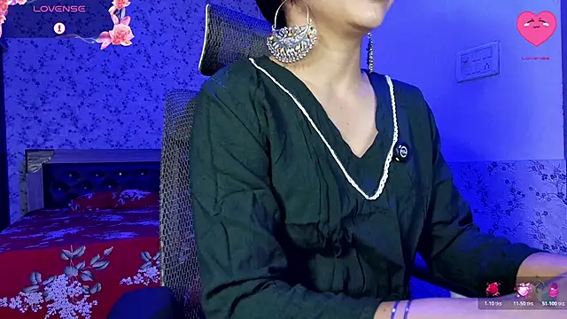 snow white123 online show from April 16, 9:15 pm