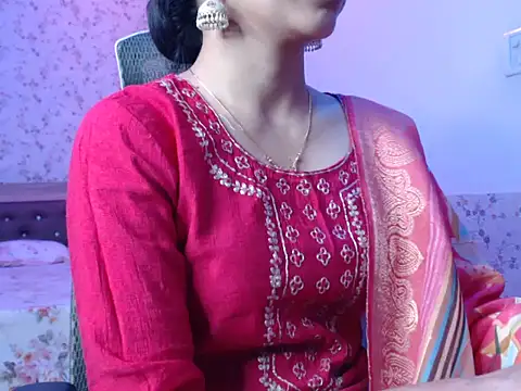 Snapshot of snow_white123 chatting on November 30, 8:53 pm snow white123 online show from November 30, 8:53 pm