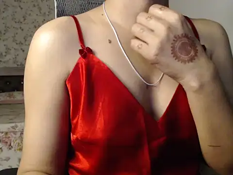 Snapshot of snow_white123 chatting on October 23, 8:18 pm snow white123 online show from October 23, 8:18 pm