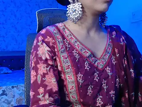 snow white123 online show from December 17, 9:09 pm