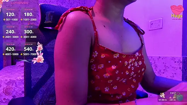 Snapshot of snow_white123 chatting on February 25, 9:58 pm snow white123 online show from February 25, 9:58 pm