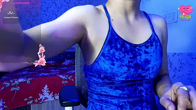 Snapshot of snow_white123 chatting on February 1, 9:13 pm snow white123 online show from February 1, 9:13 pm