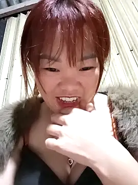 Snapshot of sukabae00 chatting on October 7, 3:46 pm sukabae00 online show from October 7, 3:46 pm