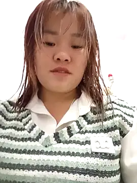 Snapshot of sukabae00 chatting on October 29, 10:14 am sukabae00 online show from October 29, 10:14 am