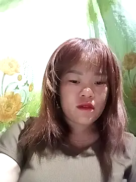 Snapshot of sukabae00 chatting on October 13, 10:43 pm sukabae00 online show from October 13, 10:43 pm