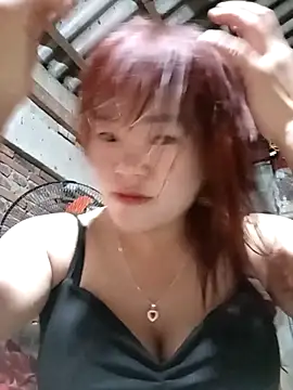 Snapshot of sukabae00 chatting on September 30, 12:44 pm sukabae00 online show from September 30, 12:44 pm