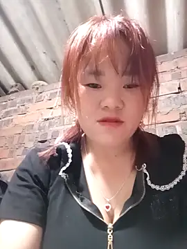 Snapshot of sukabae00 chatting on October 1, 12:53 pm sukabae00 online show from October 1, 12:53 pm