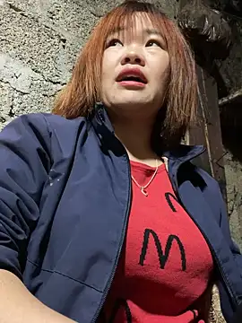 sukabae00 online show from February 9, 2:09 am