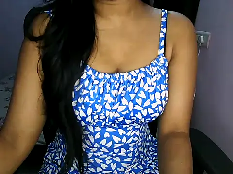 Snapshot of Brownie_baby chatting on October 13, 9:55 am Brownie baby online show from October 13, 9:55 am