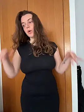 TenderLaGlamor online show from March 5, 10:23 am