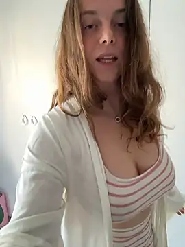 TenderLaGlamor online show from November 18, 12:19 pm