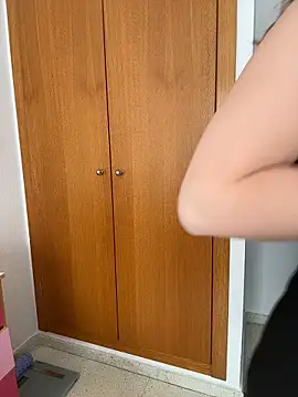 TenderLaGlamor online show from March 3, 12:12 pm