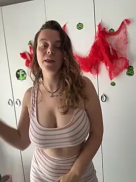 TenderLaGlamor online show from October 28, 11:09 am