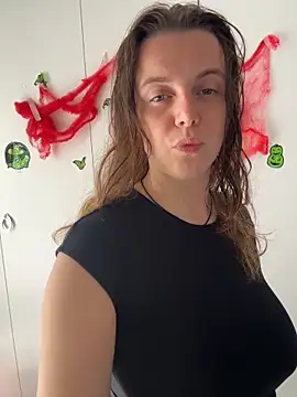 TenderLaGlamor online show from November 1, 10:53 am