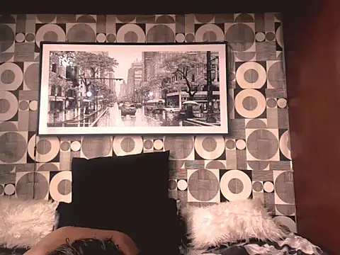 indianfoxy01 online show from November 30, 5:52 am