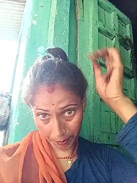Snapshot of Arti13A chatting on July 2, 1:39 am Arti13A online show from July 2, 1:39 am